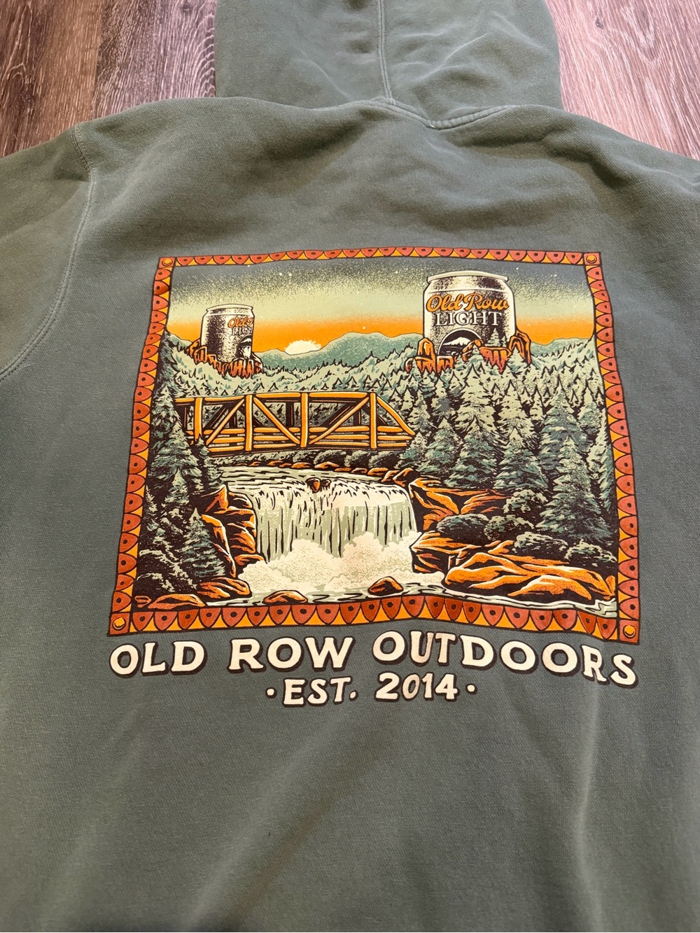Old Row Outdoors Men's Green Graphic Hoodie